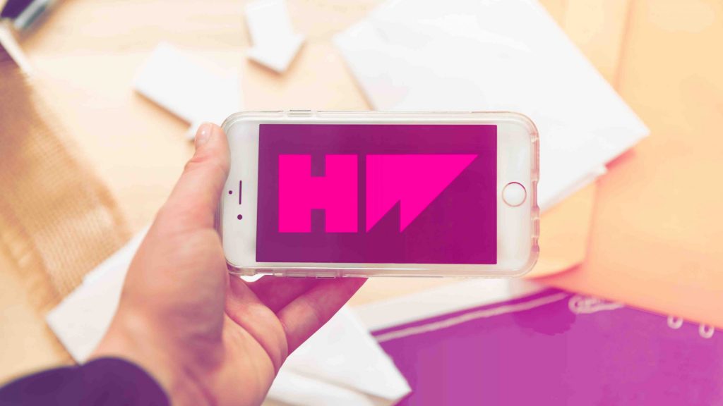 à la une l'avènement du format live stream par Hotwire France